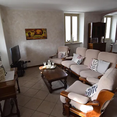 Casa Carmela * Angera
