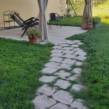 Casa Carmela Angera